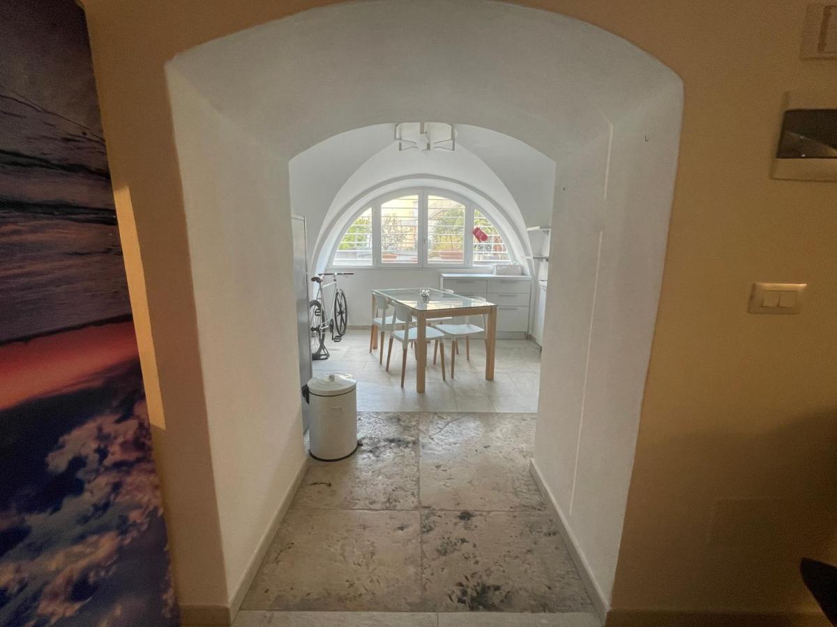 Apartament Loft “Cinema Galleria” Bari Zewnętrze zdjęcie