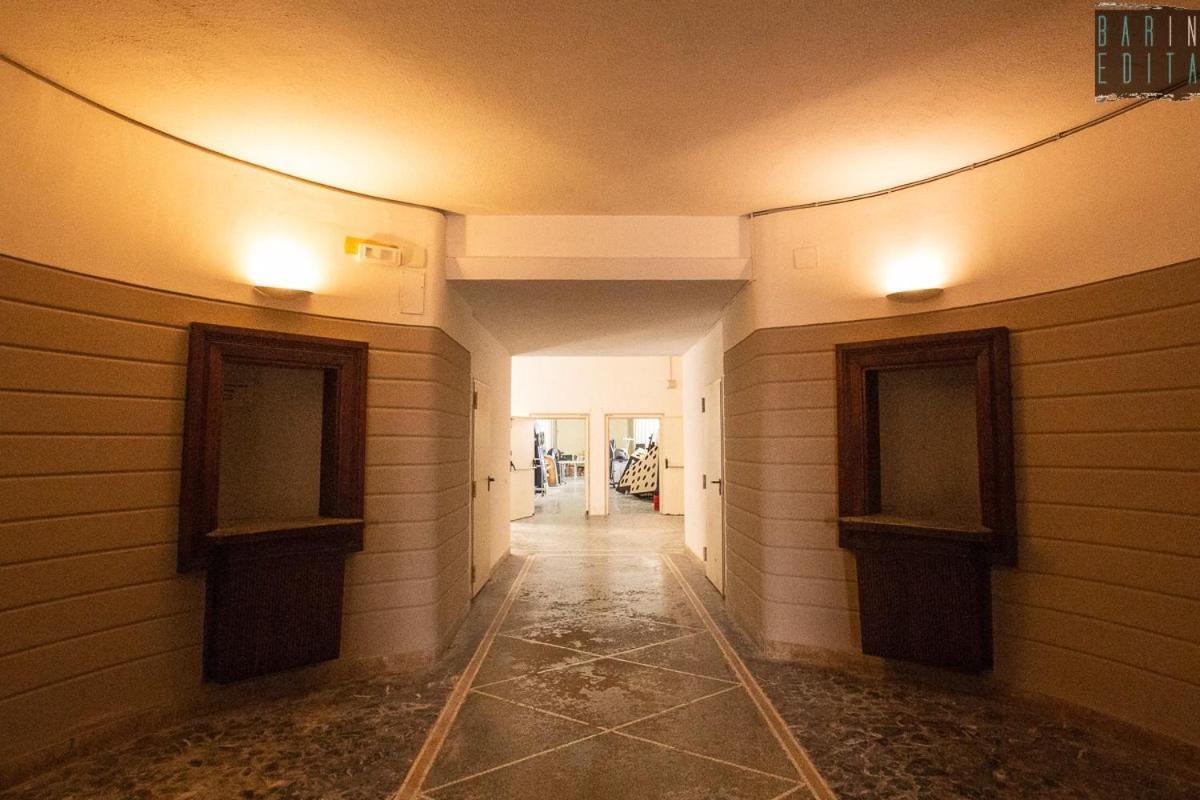 Apartament Loft “Cinema Galleria” Bari Zewnętrze zdjęcie