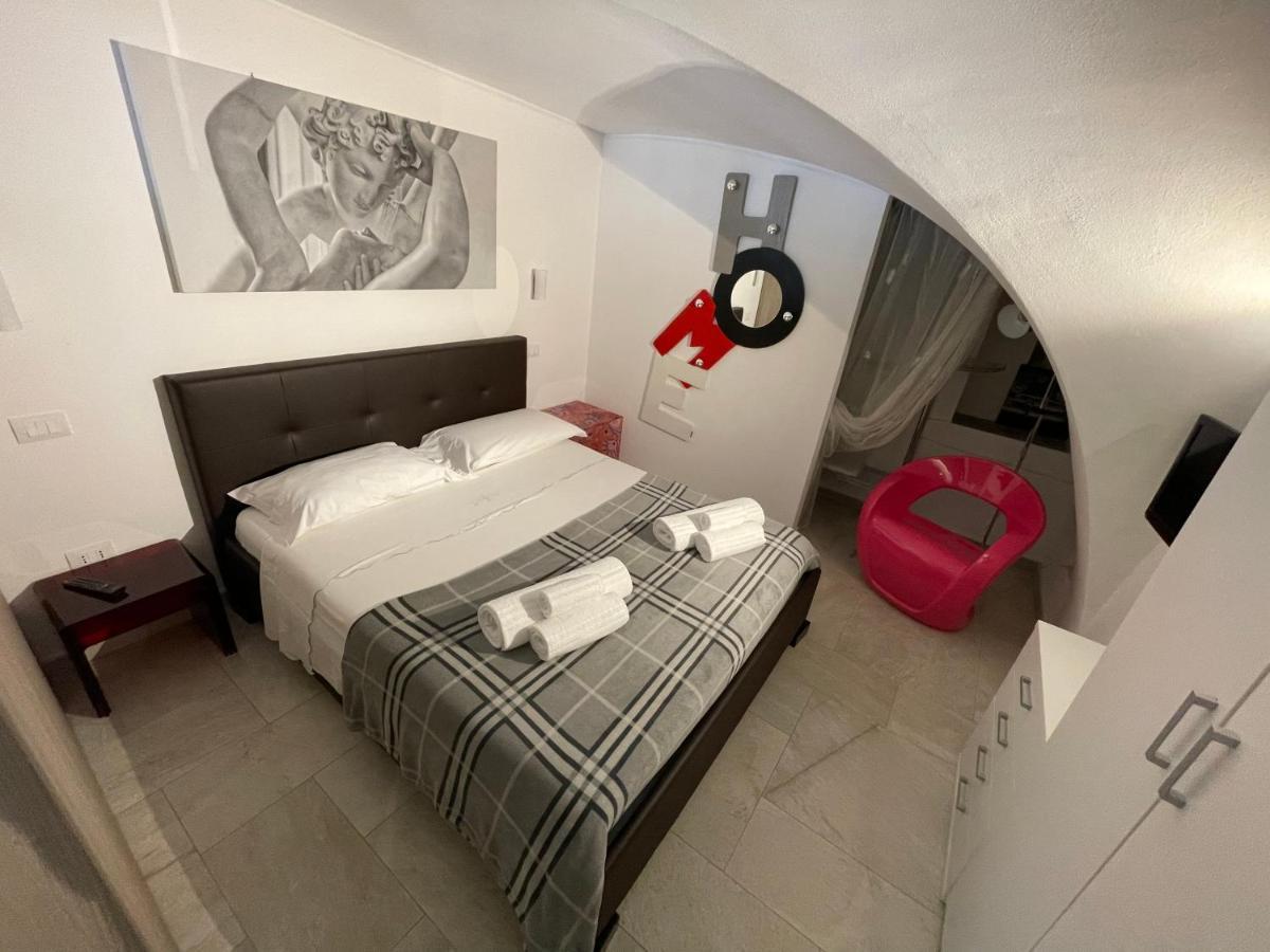 Apartament Loft “Cinema Galleria” Bari Zewnętrze zdjęcie